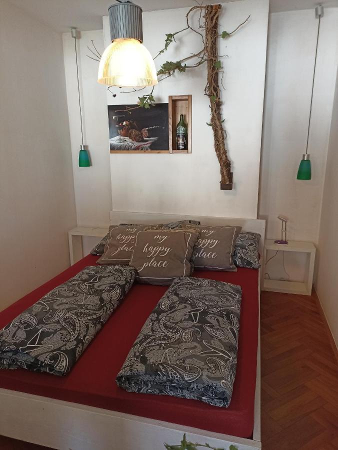 Apartamento Uj Vilag Harkány Exterior foto
