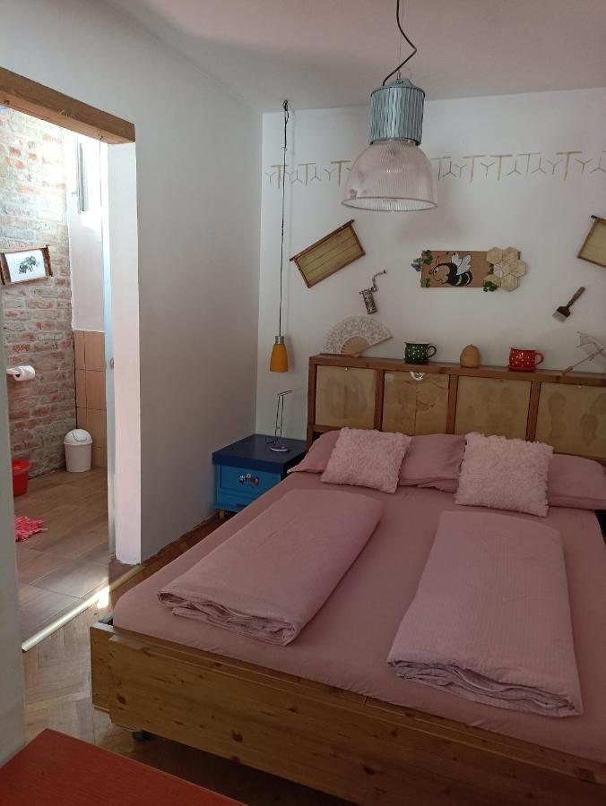 Apartamento Uj Vilag Harkány Exterior foto